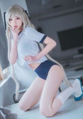 欧美人与动甡交欧美精品_HD完整在线观看